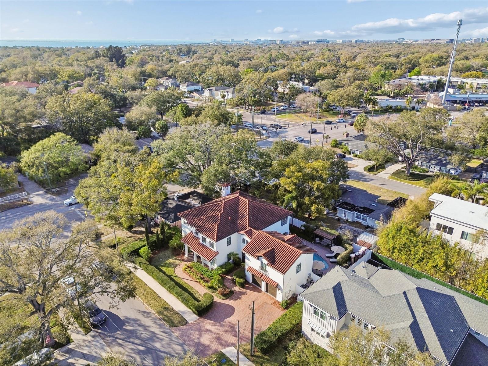 Image 43 of 47 For 4311 Barcelona Street