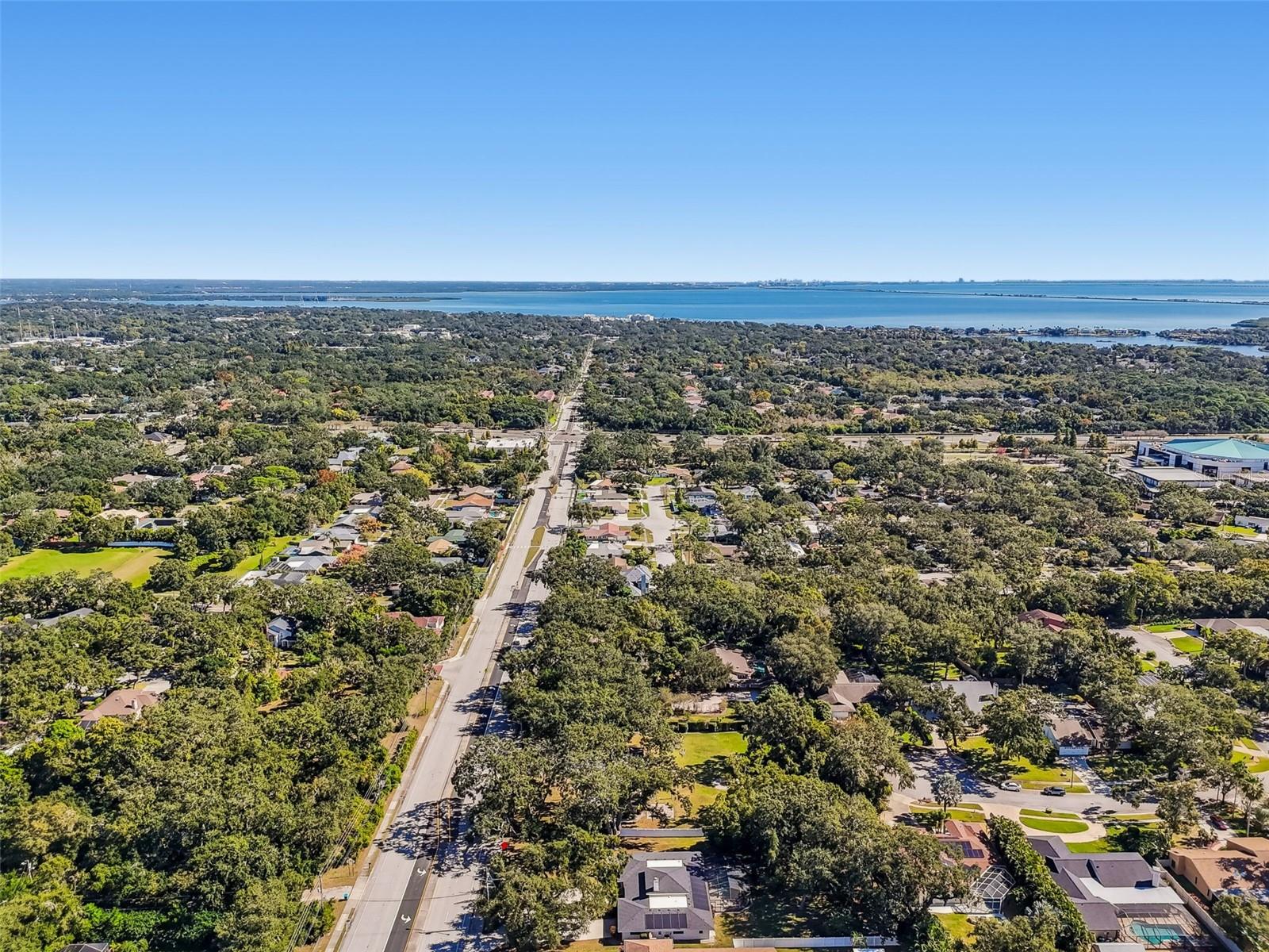 Listing photo id 33 for 2949 Sunset Point Road