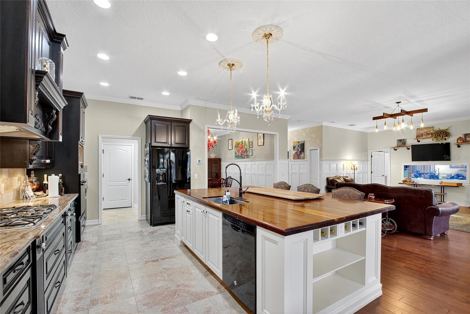 Image 16 of 87 For 4717 Sleepy Hollow Lane