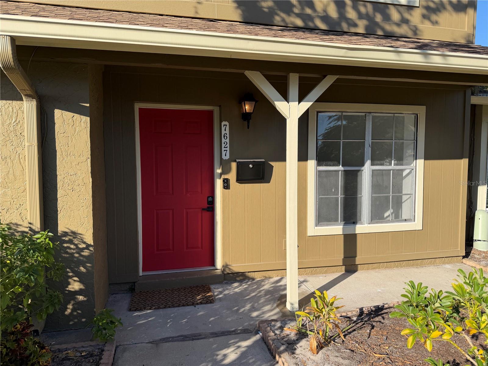 Details for 7627 Deleon Court, TAMPA, FL 33615