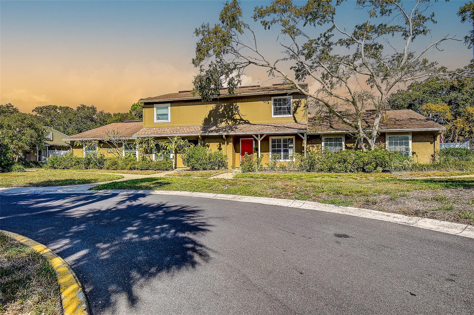 Image 29 of 43 For 7627 Deleon Court