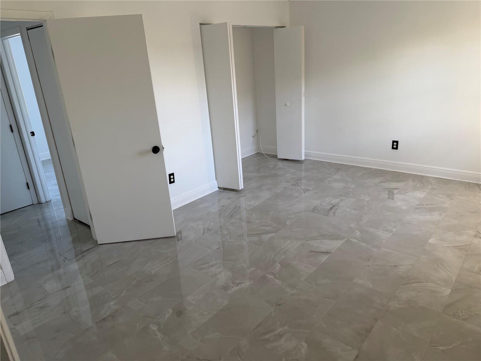 Image 6 of 43 For 7627 Deleon Court