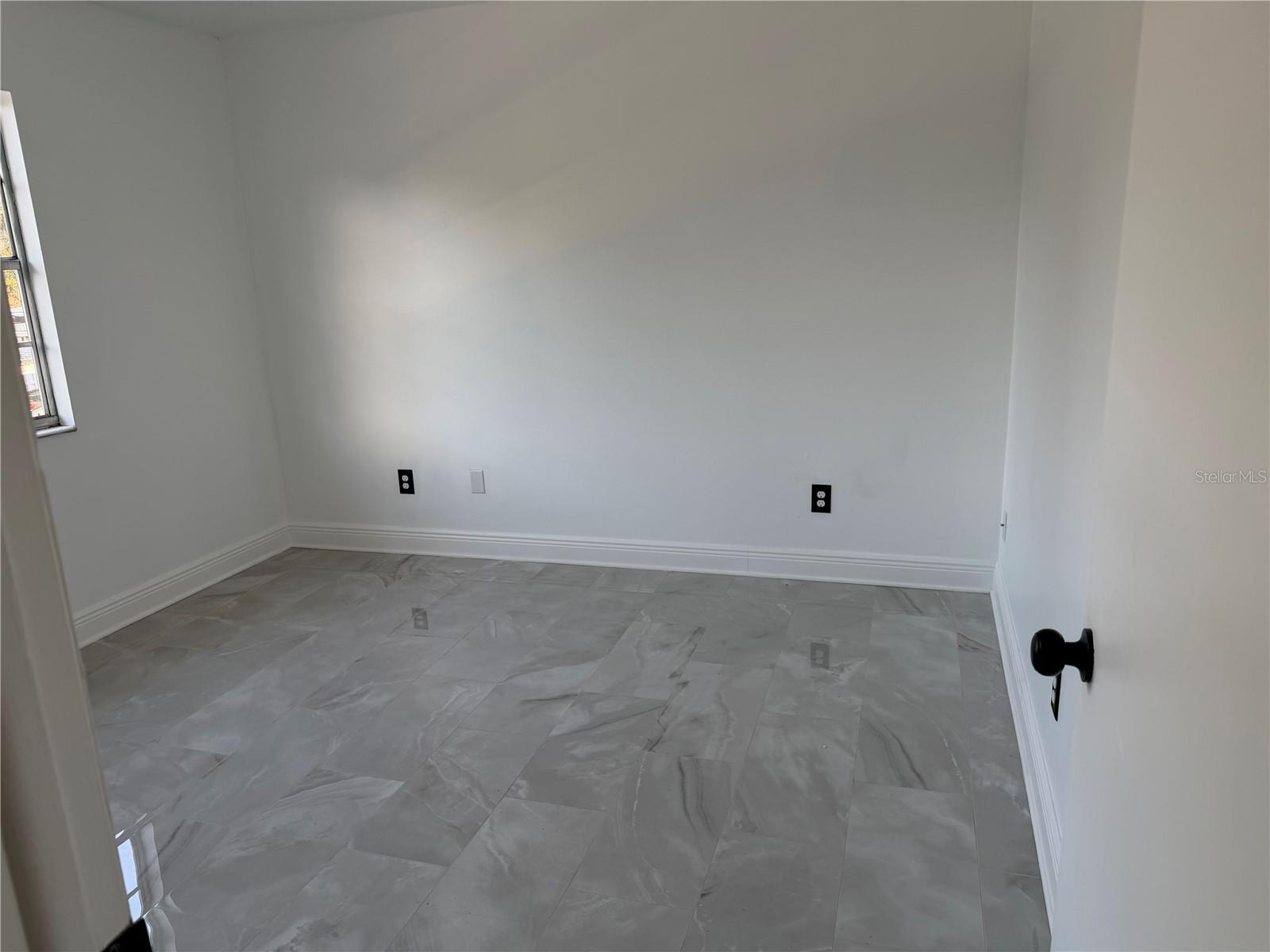 Image 9 of 43 For 7627 Deleon Court