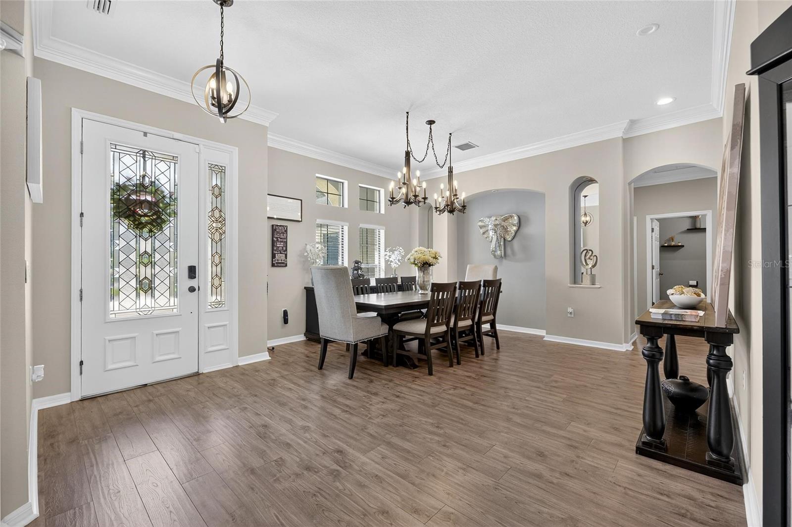 Image 11 of 94 For 121 Falling Water Drive