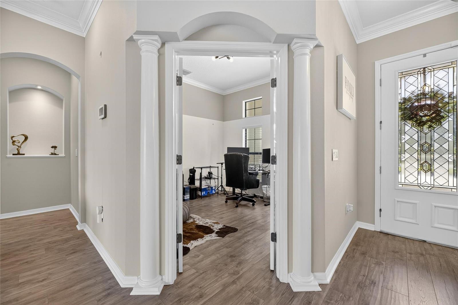 Image 12 of 94 For 121 Falling Water Drive