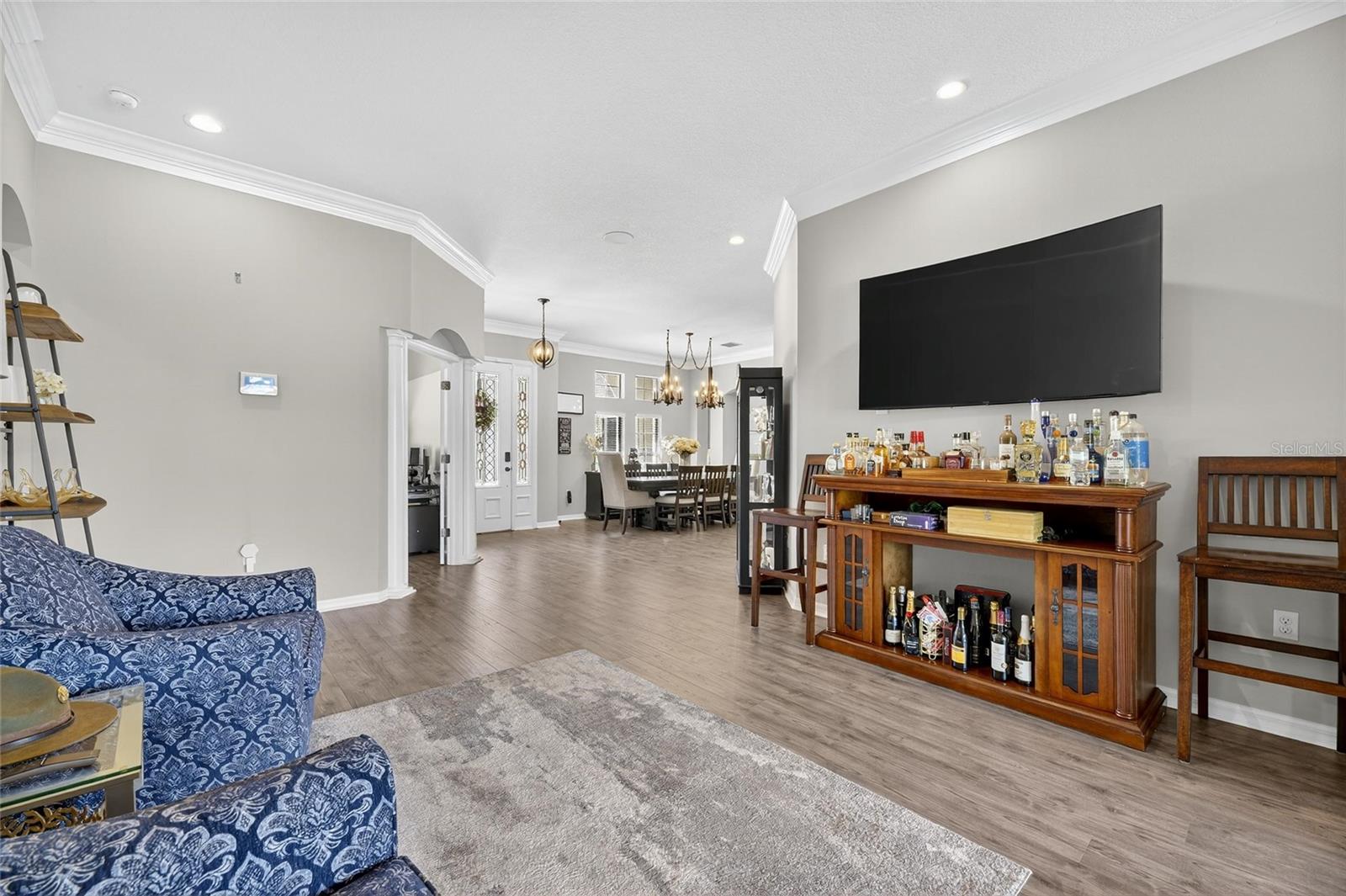 Image 17 of 94 For 121 Falling Water Drive