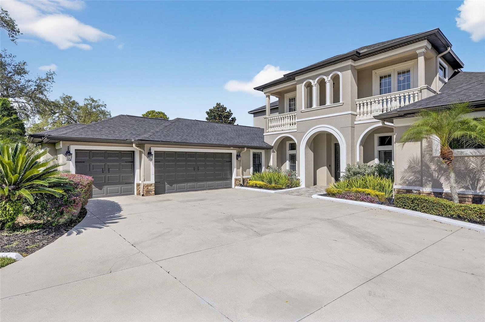 Image 2 of 94 For 121 Falling Water Drive