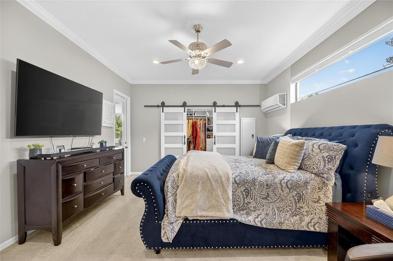 Image 20 of 94 For 121 Falling Water Drive