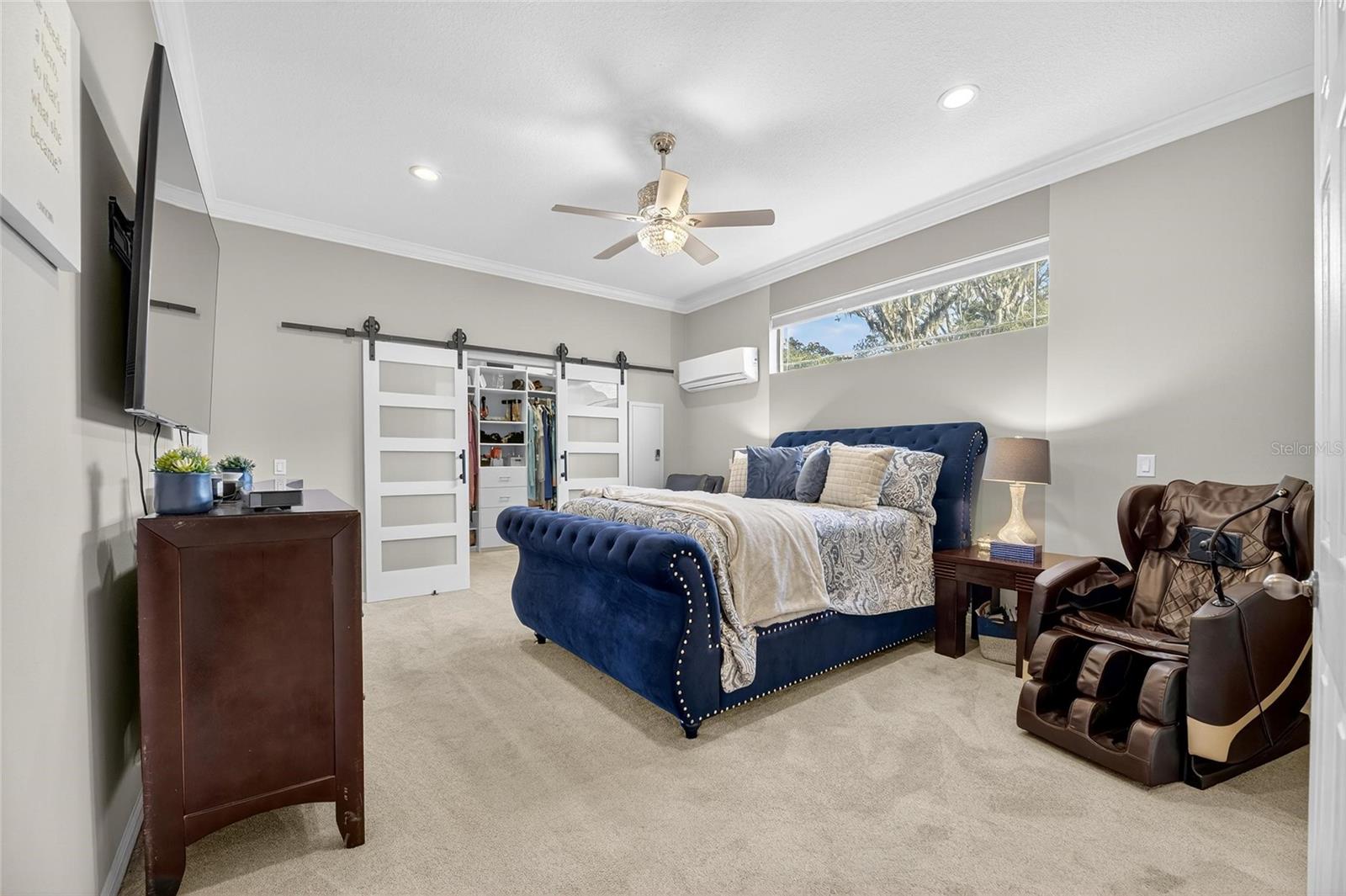 Image 21 of 94 For 121 Falling Water Drive