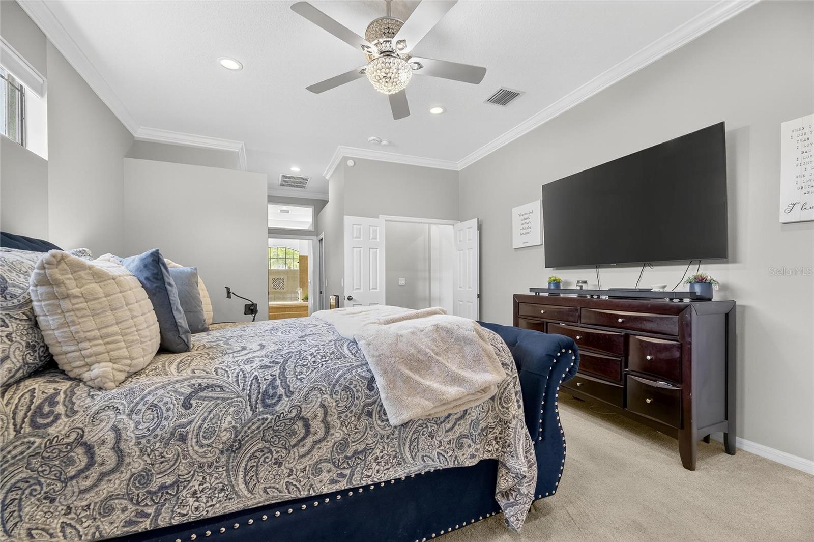 Image 26 of 94 For 121 Falling Water Drive