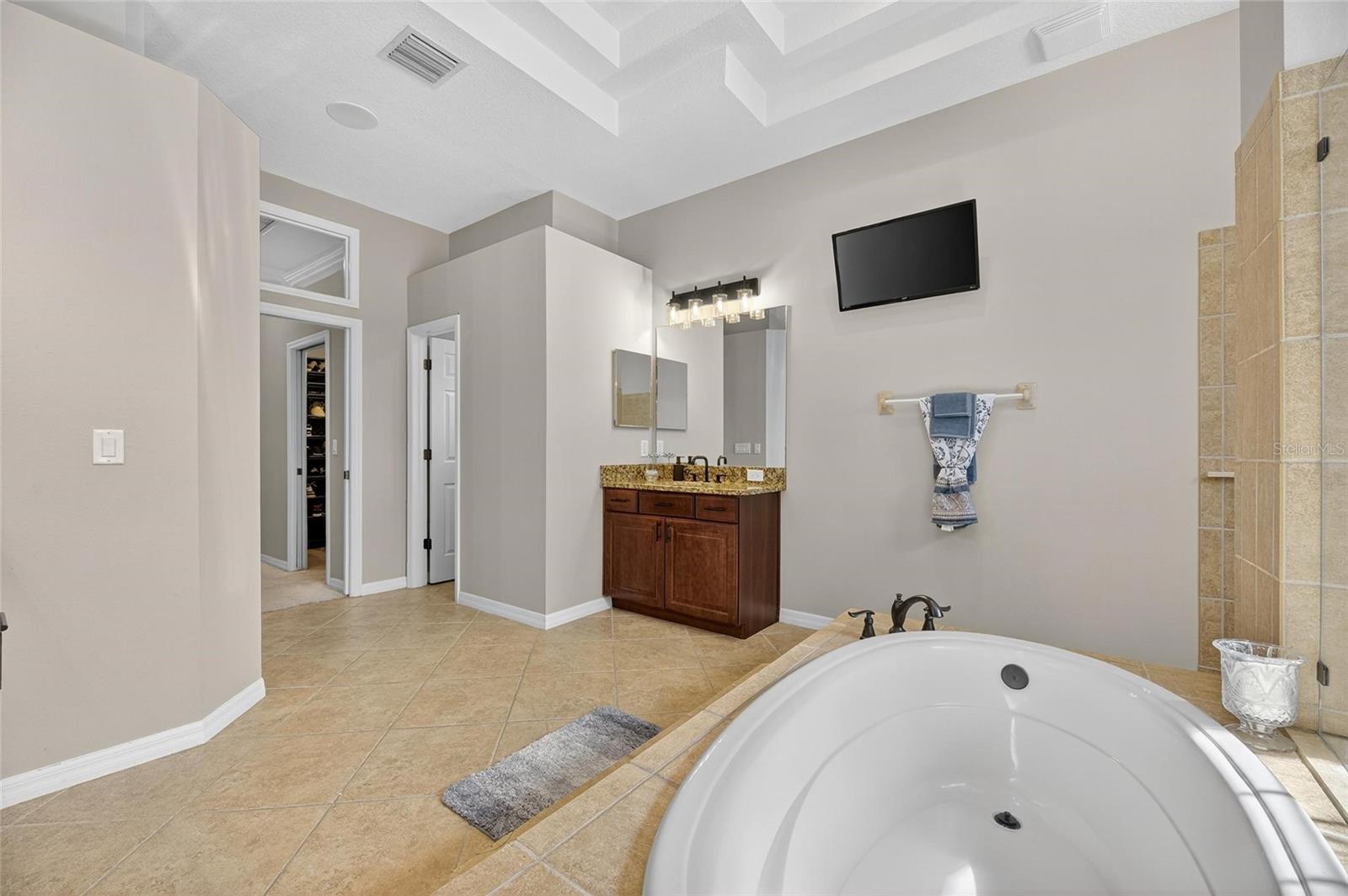 Image 31 of 94 For 121 Falling Water Drive