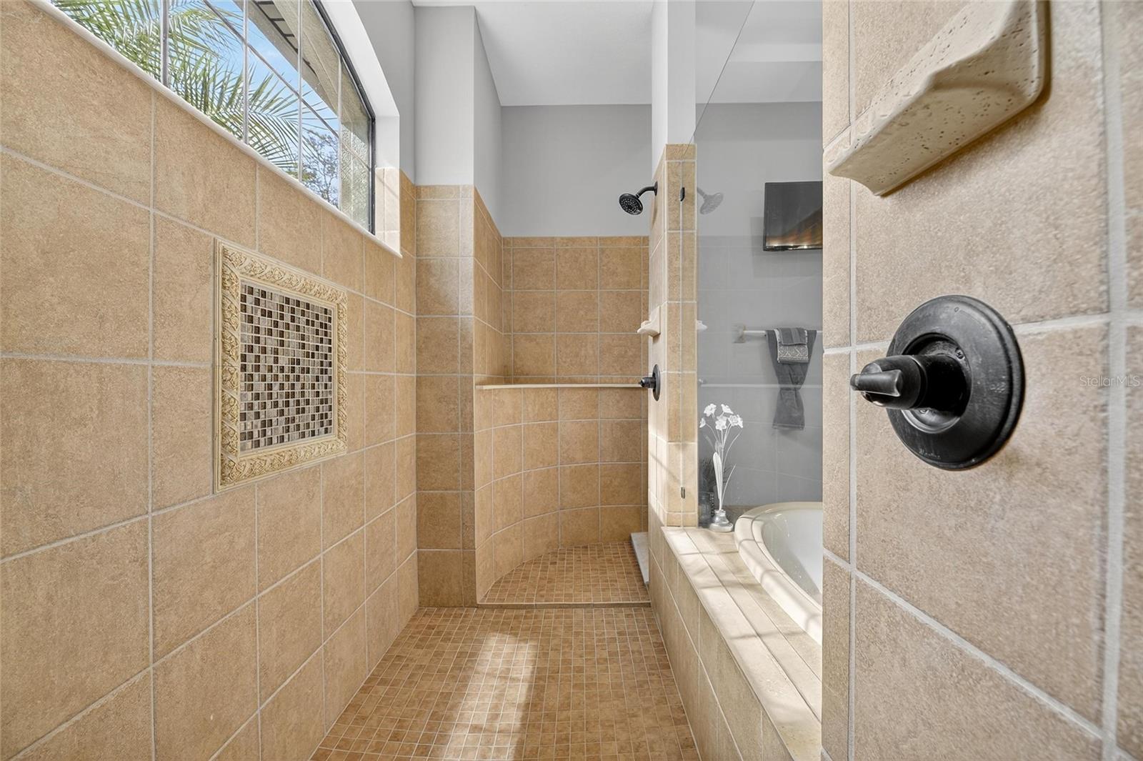 Image 32 of 94 For 121 Falling Water Drive