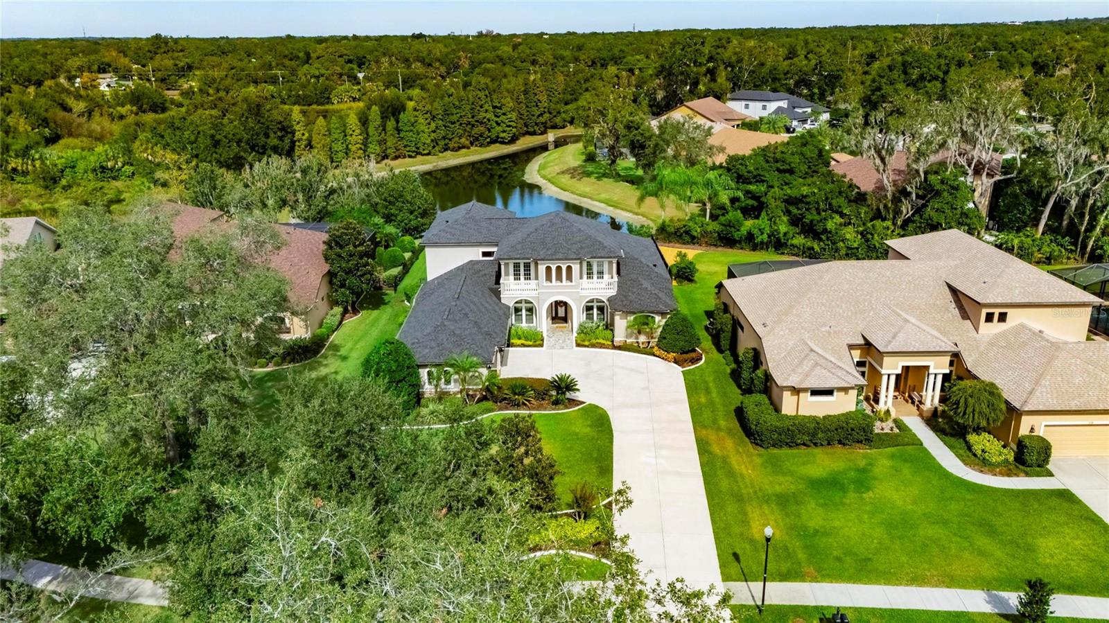 Image 5 of 94 For 121 Falling Water Drive