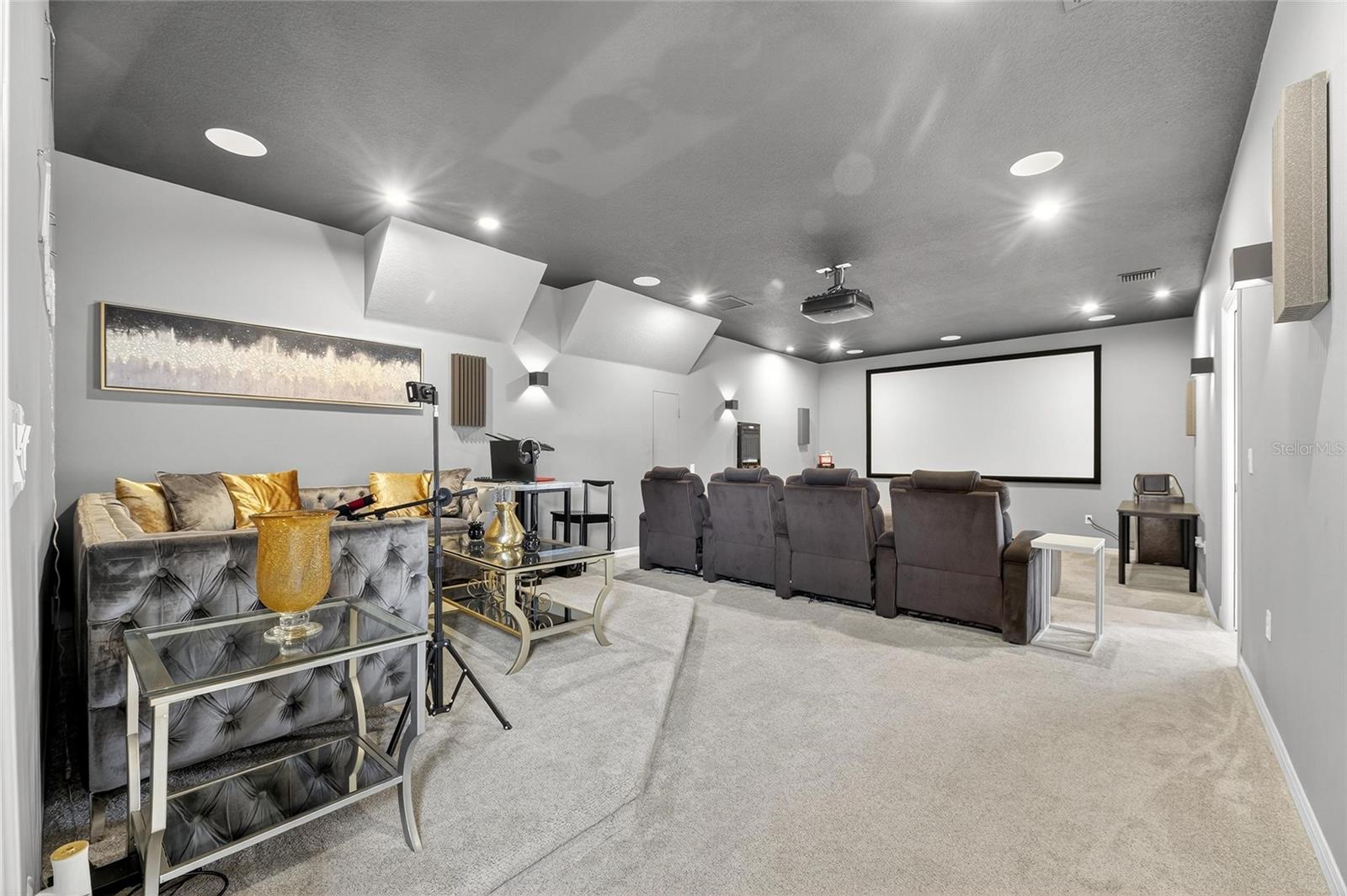 Image 60 of 94 For 121 Falling Water Drive