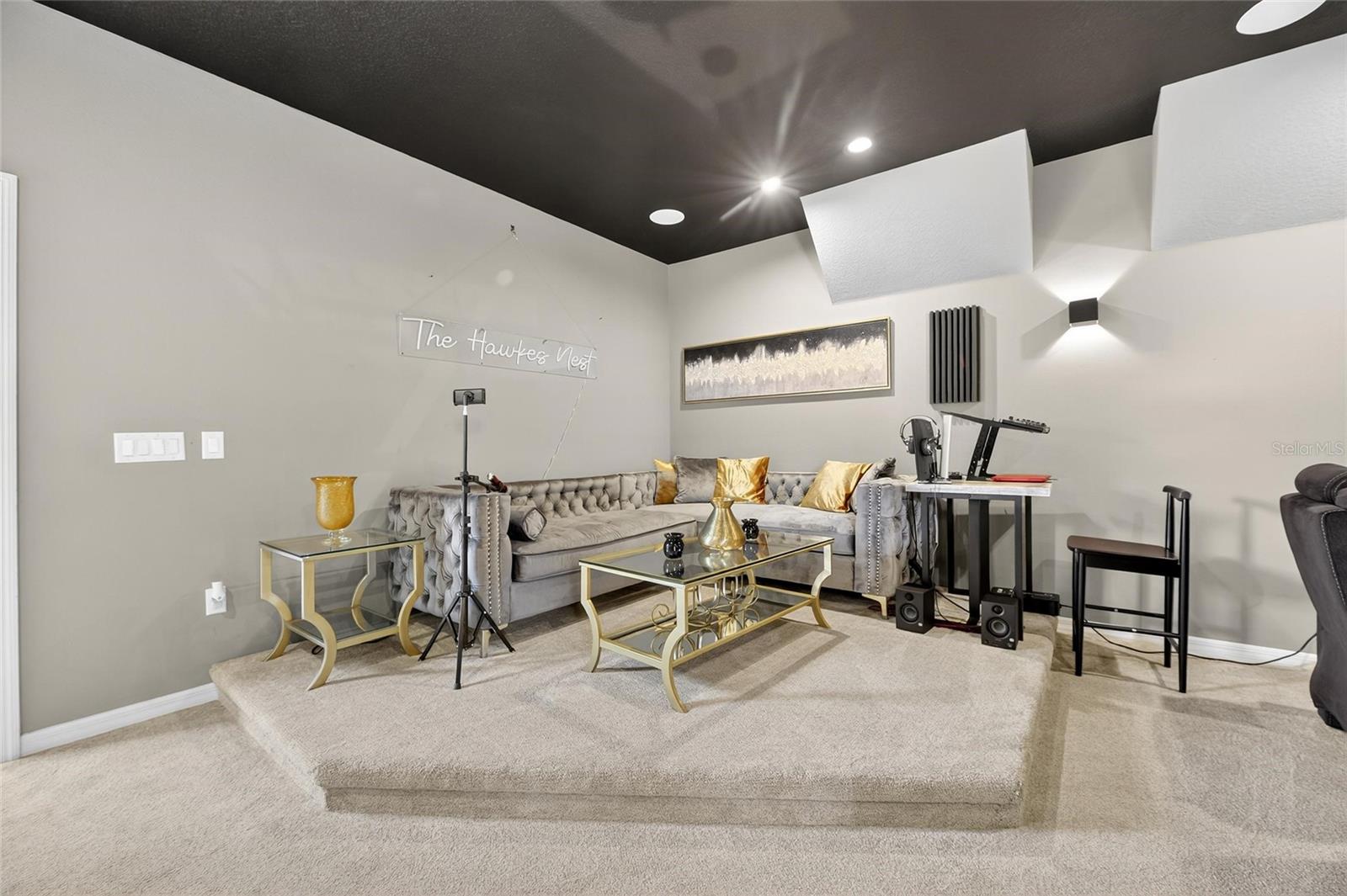 Image 61 of 94 For 121 Falling Water Drive