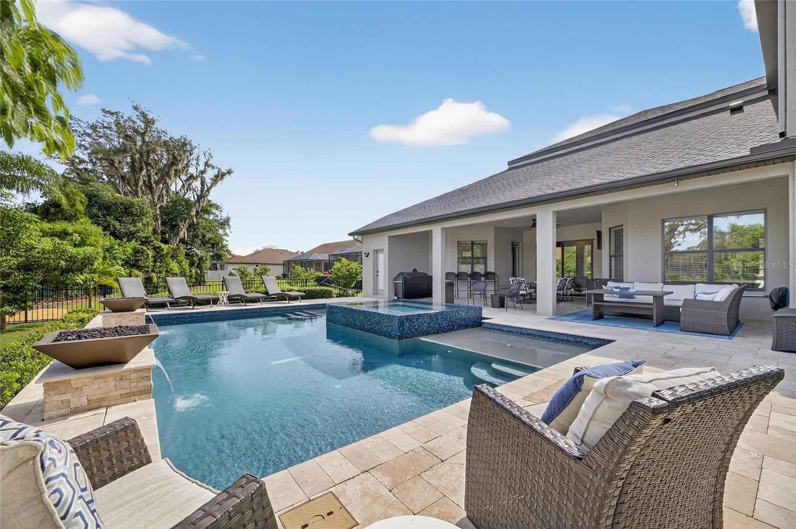 Image 86 of 94 For 121 Falling Water Drive