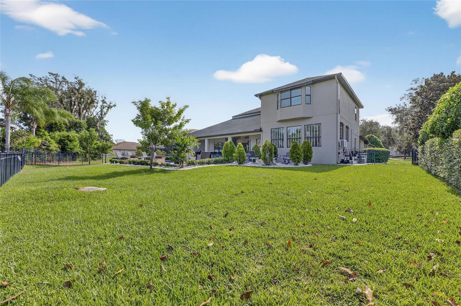 Image 89 of 94 For 121 Falling Water Drive