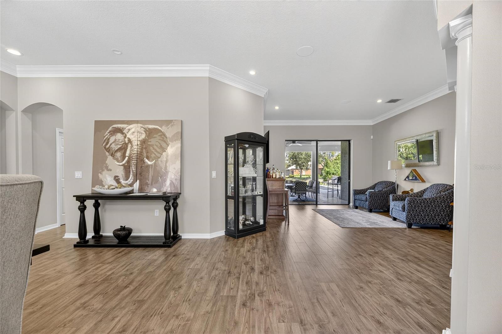 Image 9 of 94 For 121 Falling Water Drive