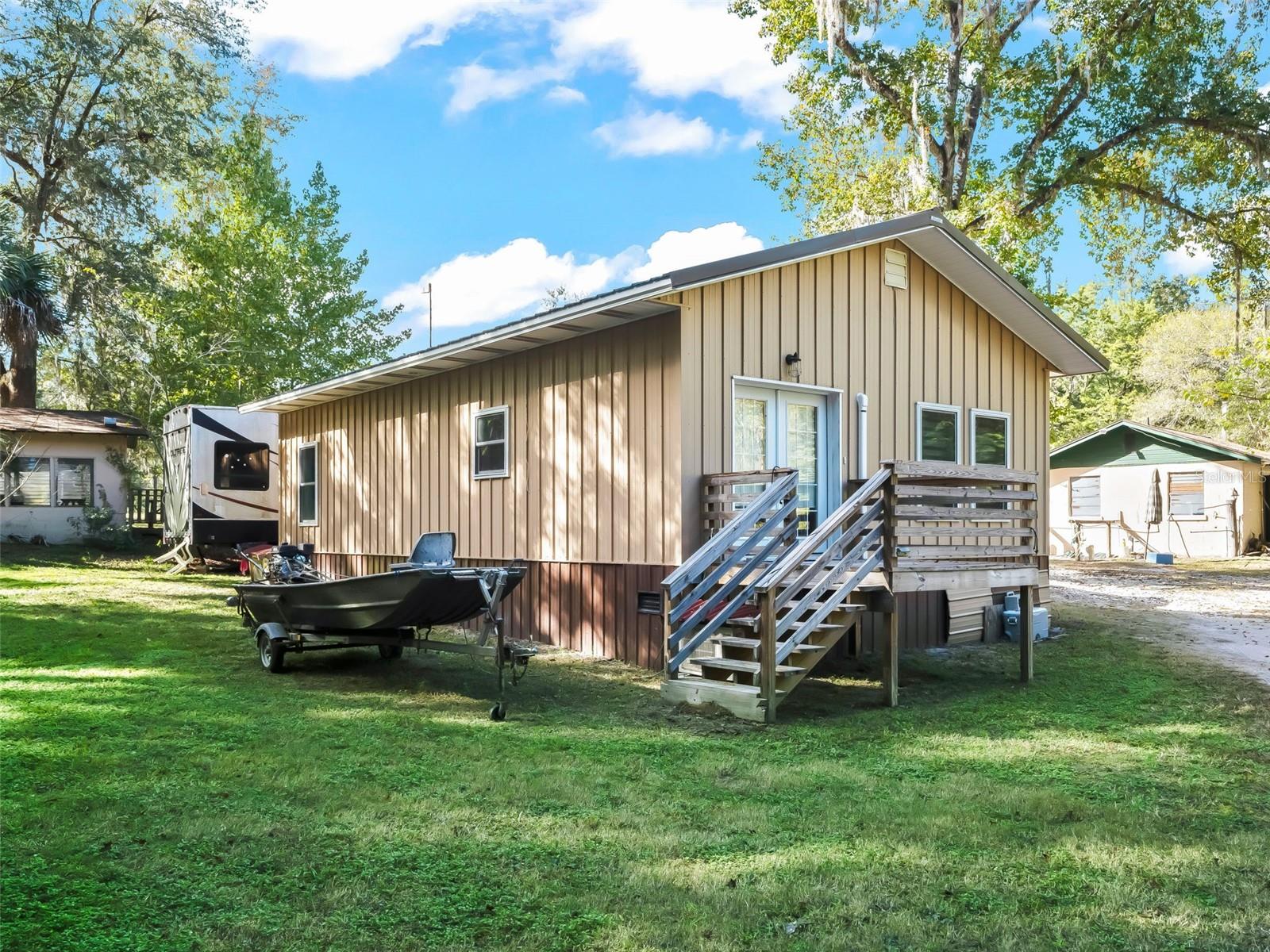 Image 17 of 87 For 15260 152nd Place