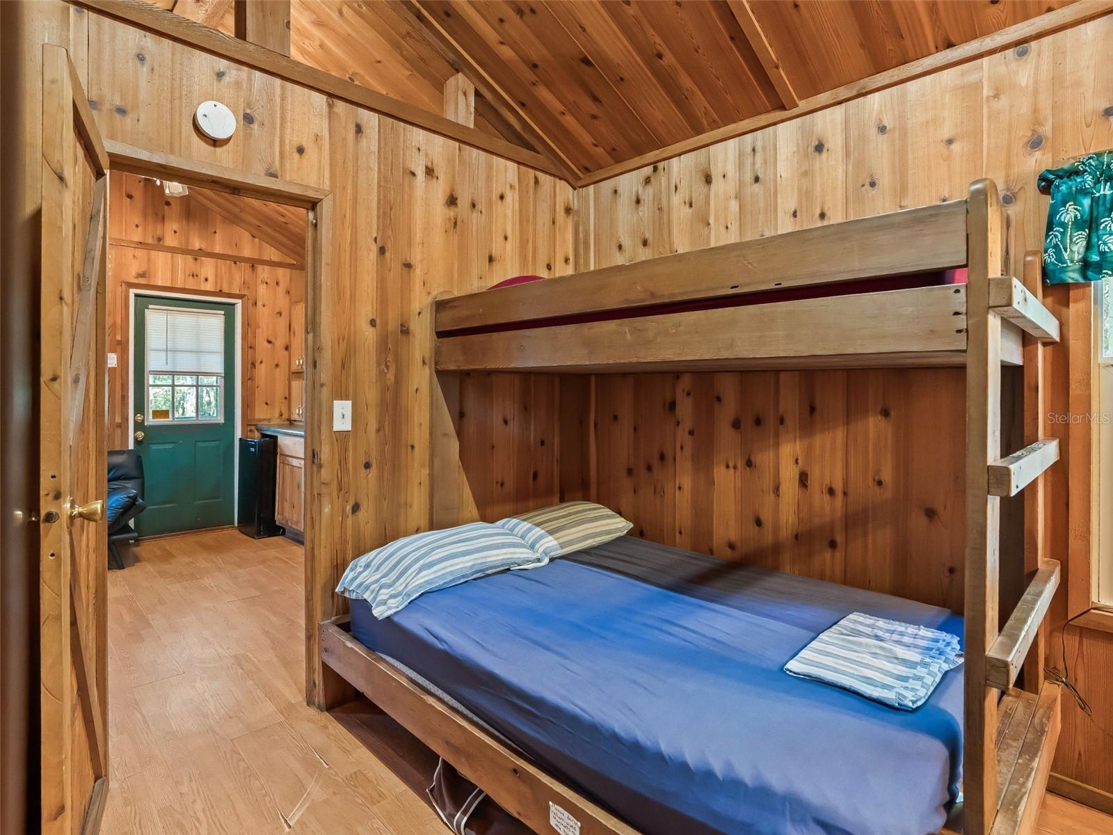 Image 41 of 87 For 15260 152nd Place