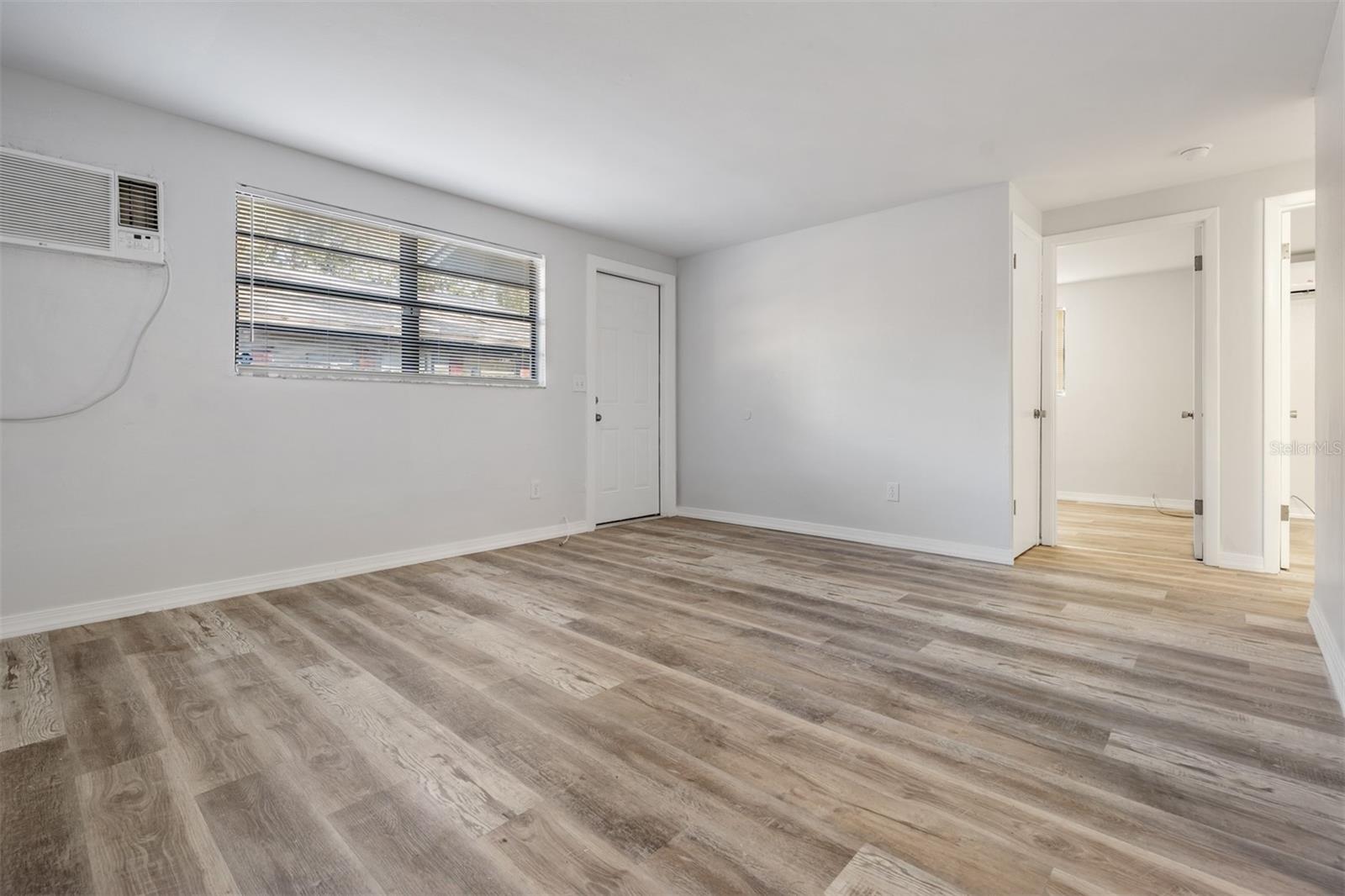 Image 10 of 33 For 1707 Idell Street