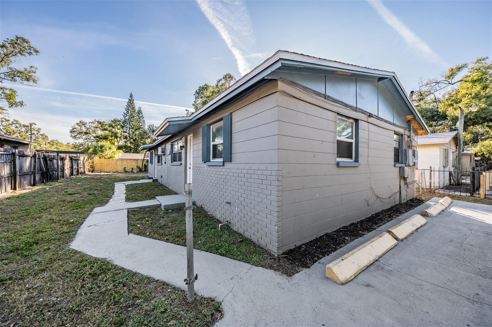 Image 3 of 33 For 1707 Idell Street