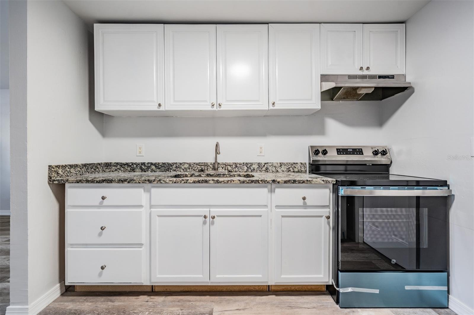 Image 7 of 33 For 1707 Idell Street