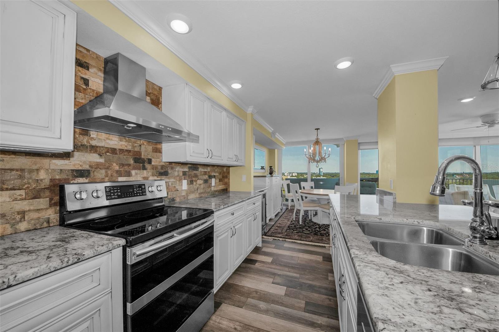 Image 14 of 57 For 80 Rogers Street 9c