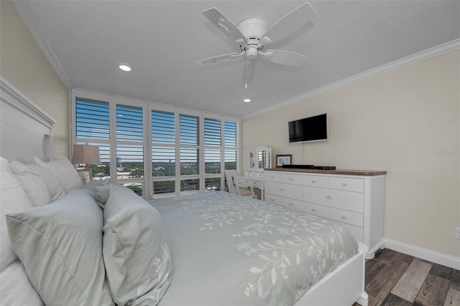 Image 28 of 57 For 80 Rogers Street 9c