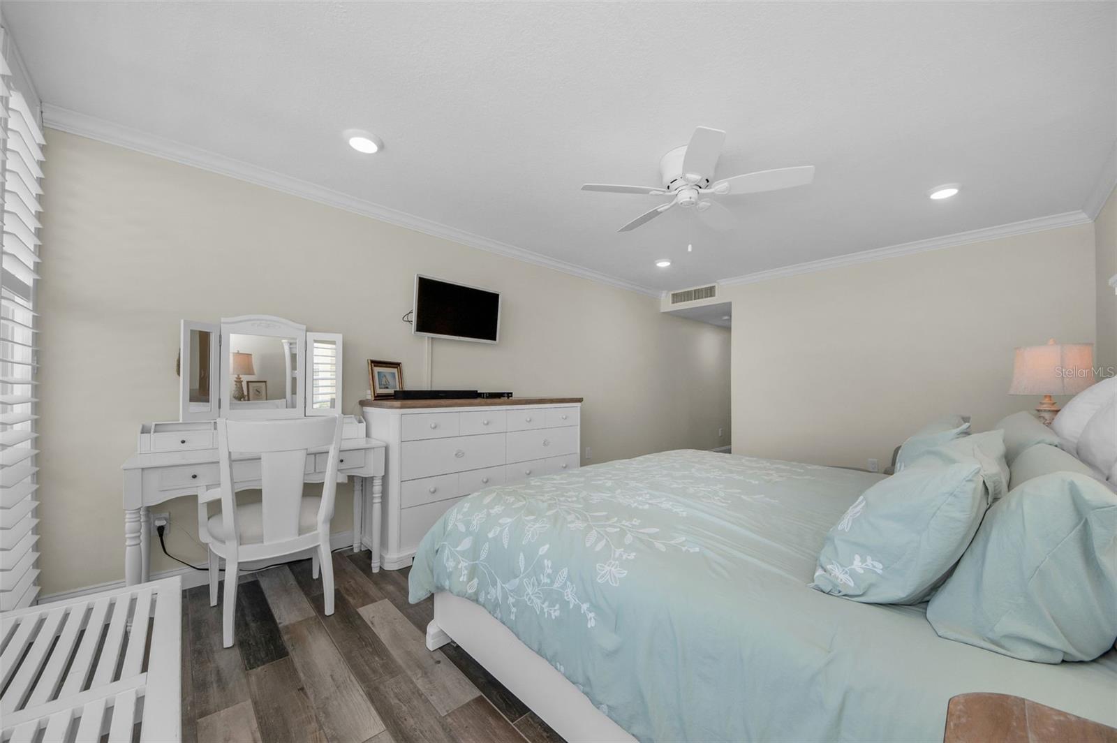 Image 29 of 57 For 80 Rogers Street 9c