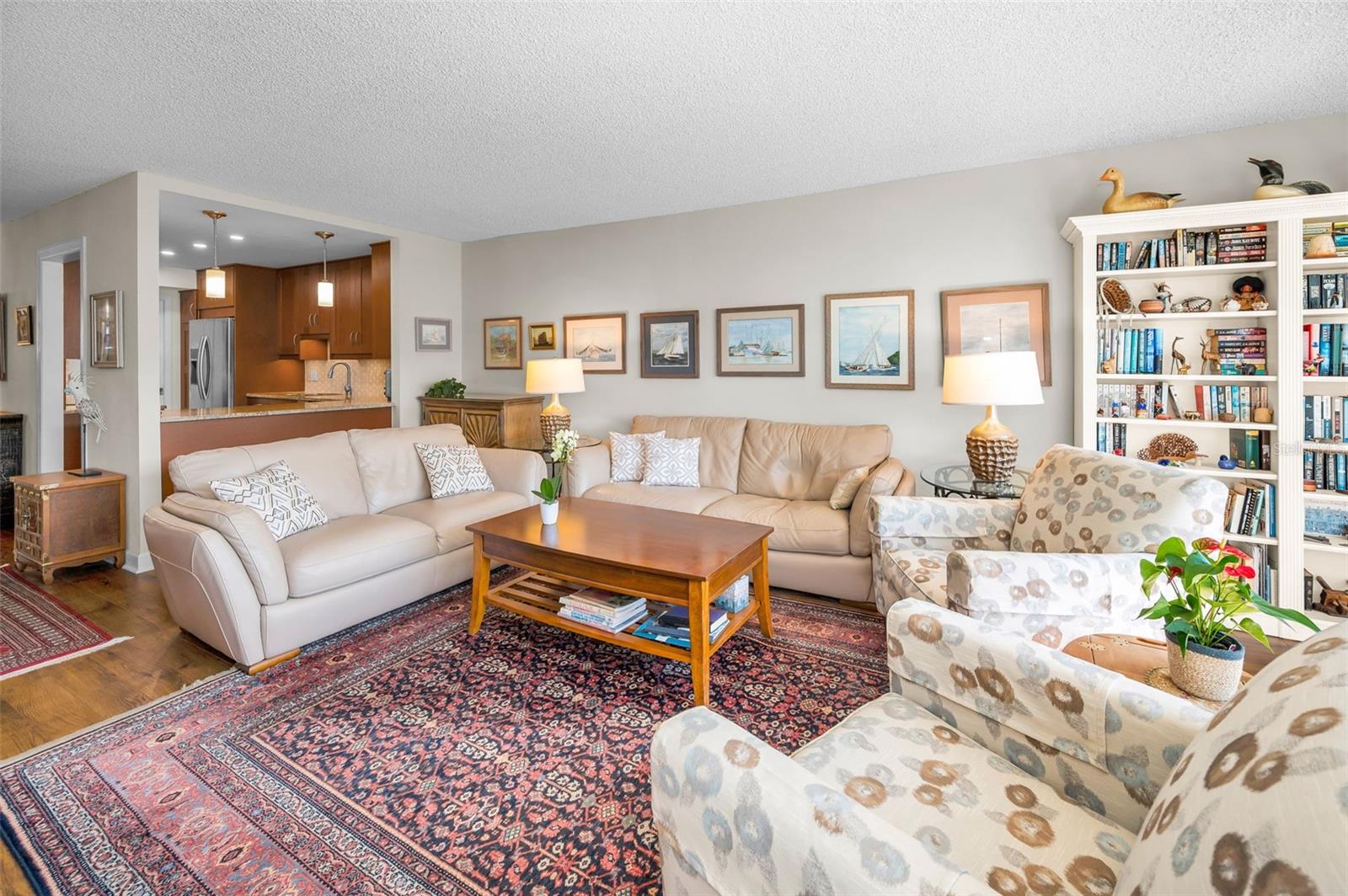 Image 16 of 42 For 632 Edgewater Drive 433