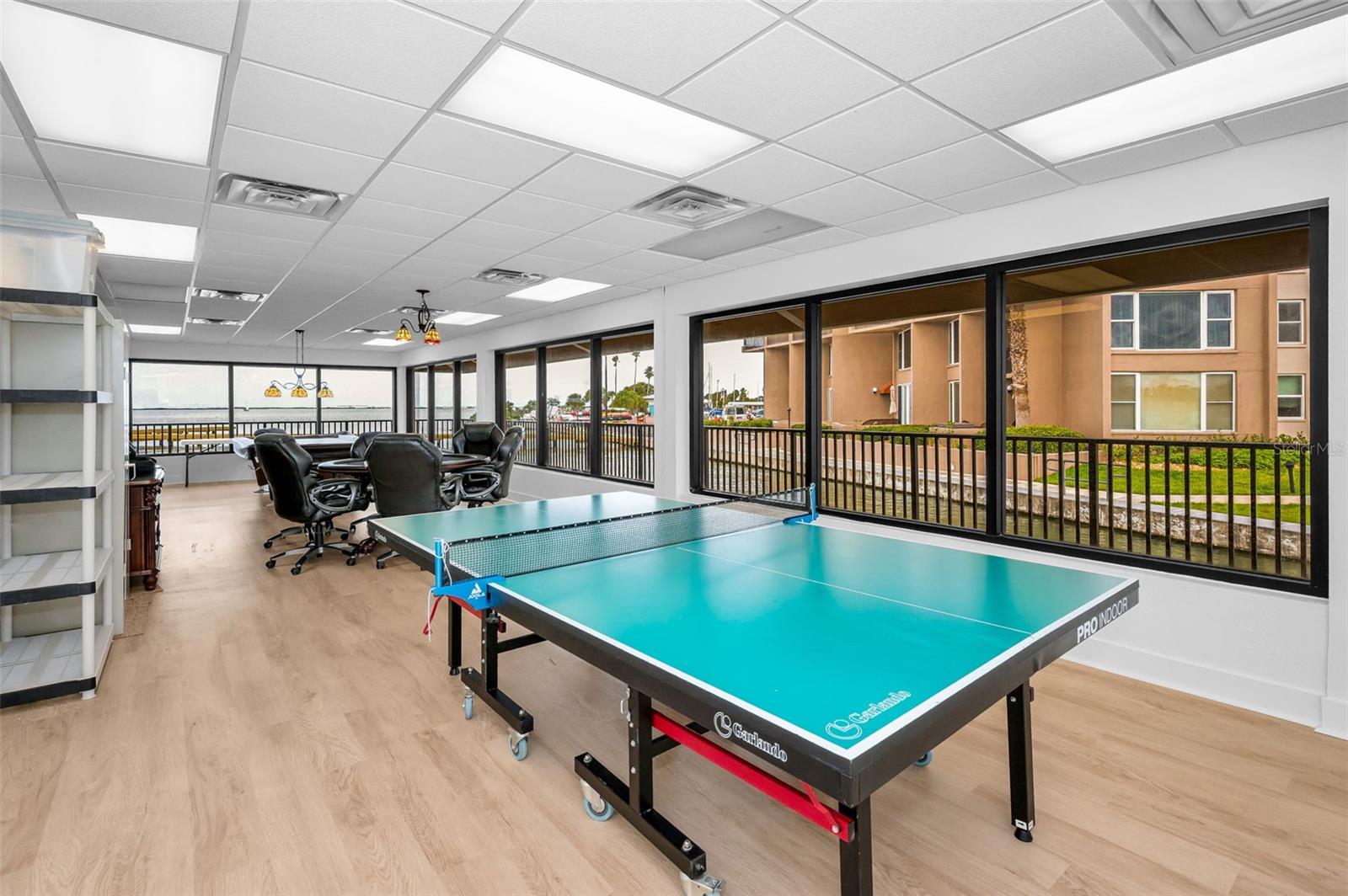 Image 37 of 42 For 632 Edgewater Drive 433