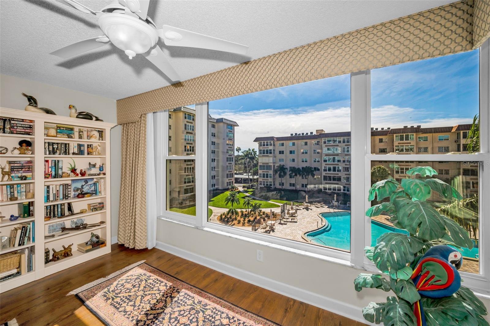 Image 8 of 42 For 632 Edgewater Drive 433