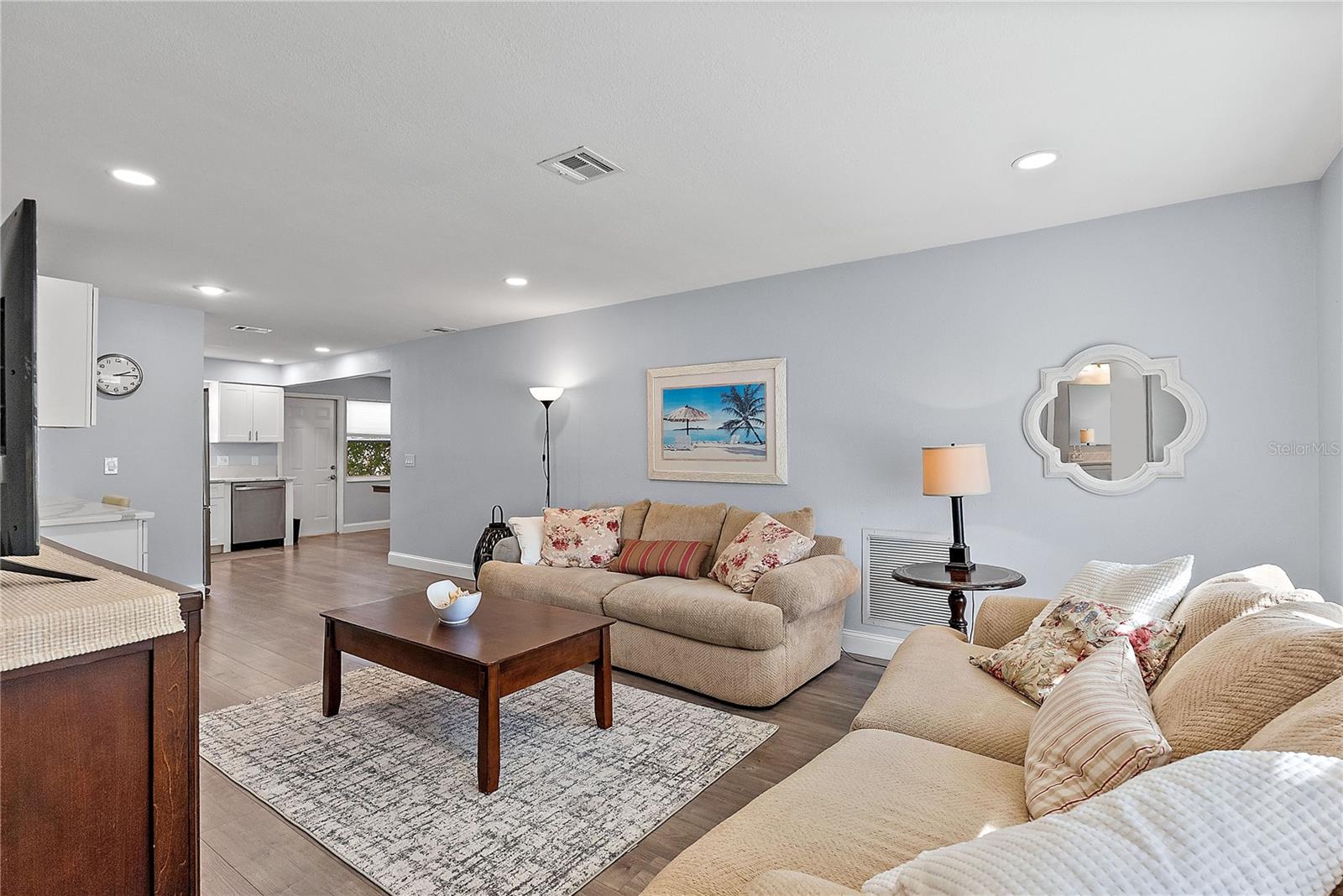 Image 4 of 27 For 6795 Armand Place N 4