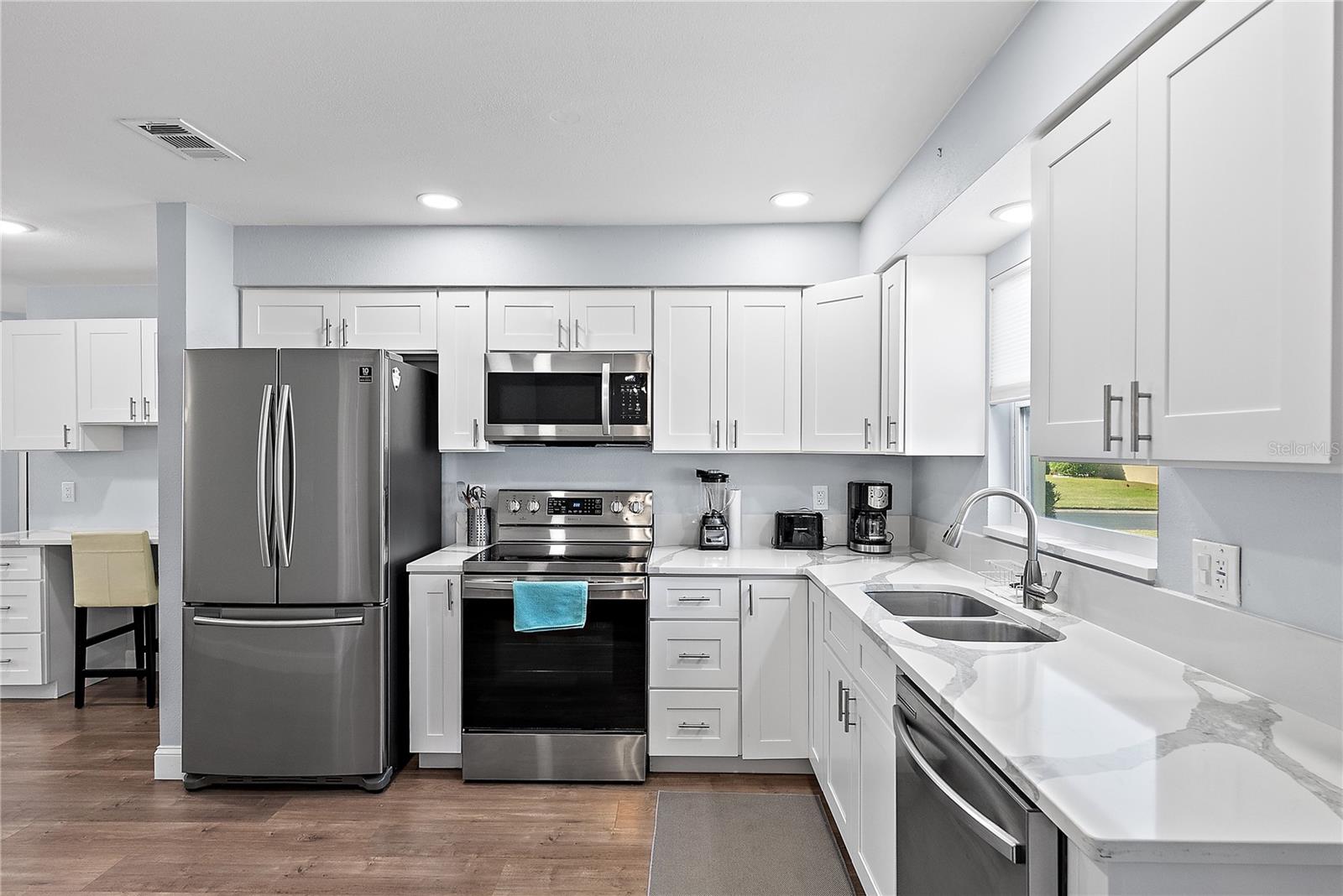 Image 6 of 27 For 6795 Armand Place N 4