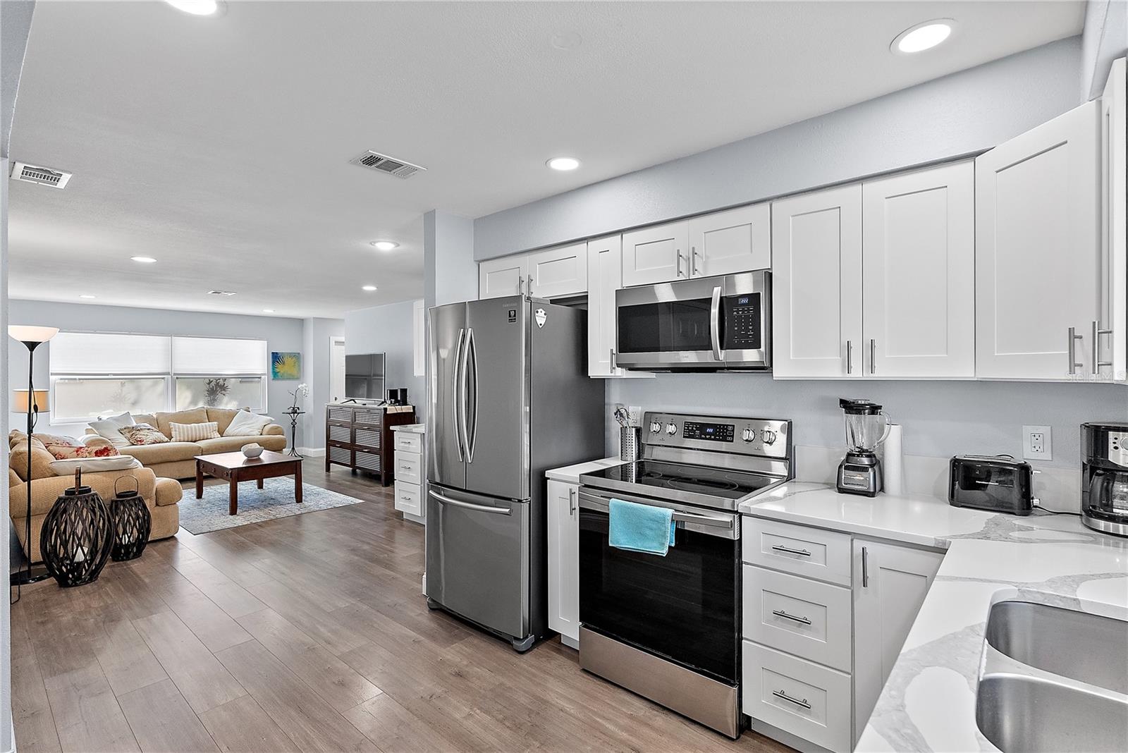 Image 8 of 27 For 6795 Armand Place N 4