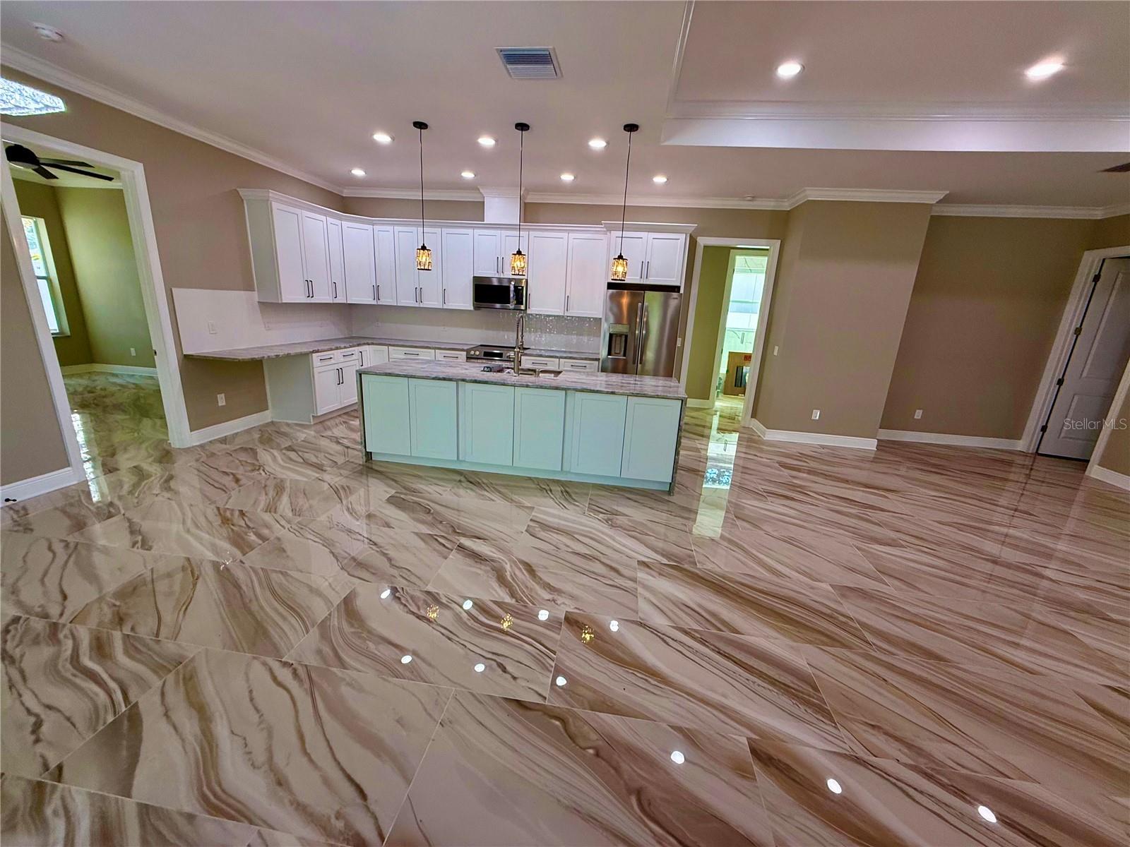 Image 17 of 48 For 8511 Newport Avenue