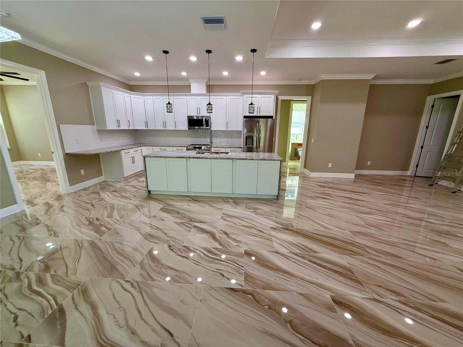 Image 22 of 48 For 8511 Newport Avenue