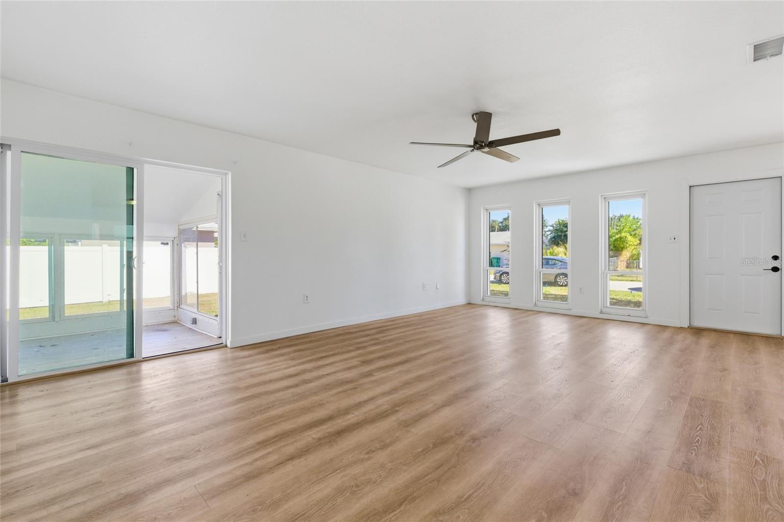 Image 10 of 35 For 4477 Shady Lane