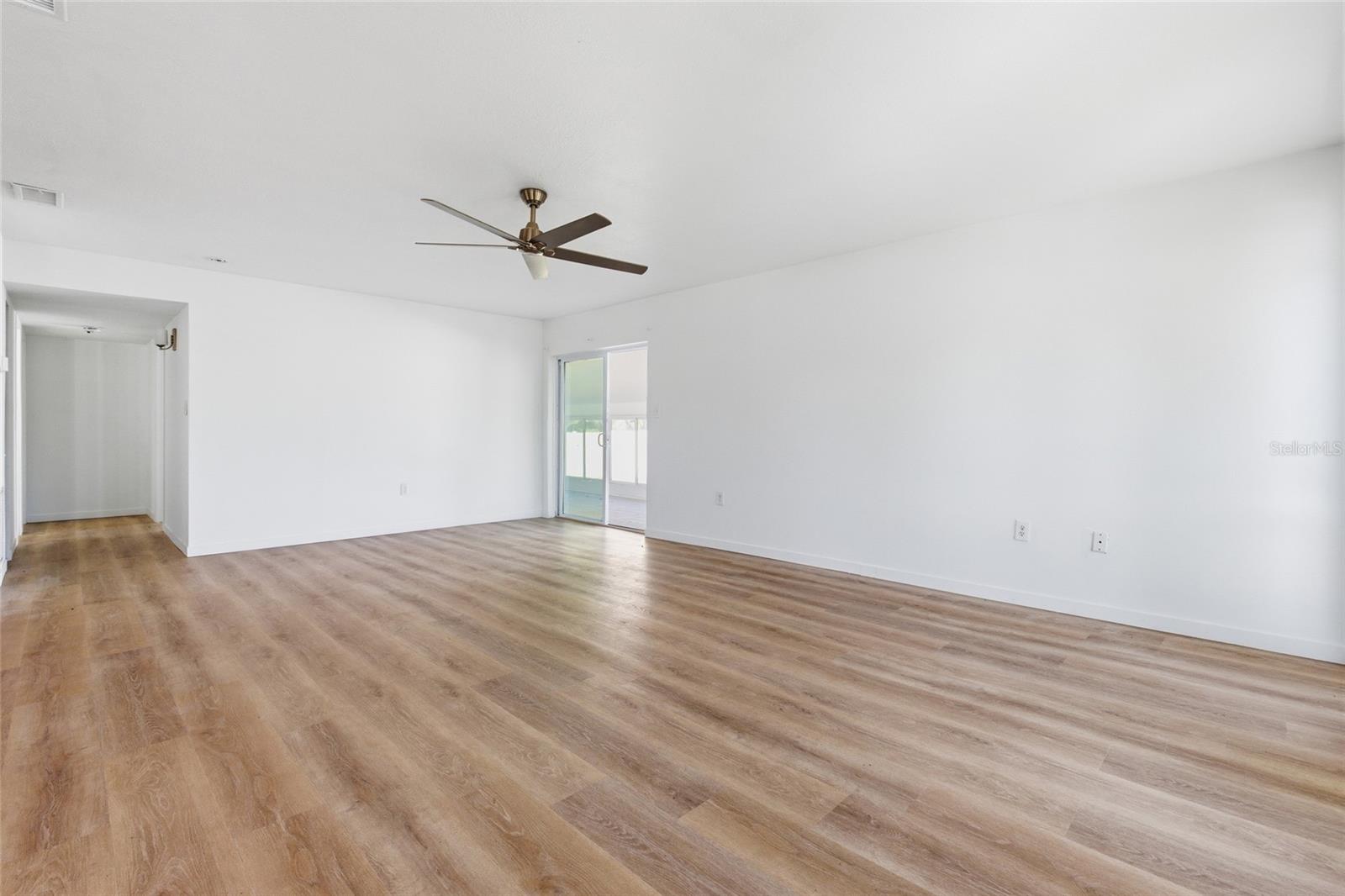 Image 11 of 35 For 4477 Shady Lane