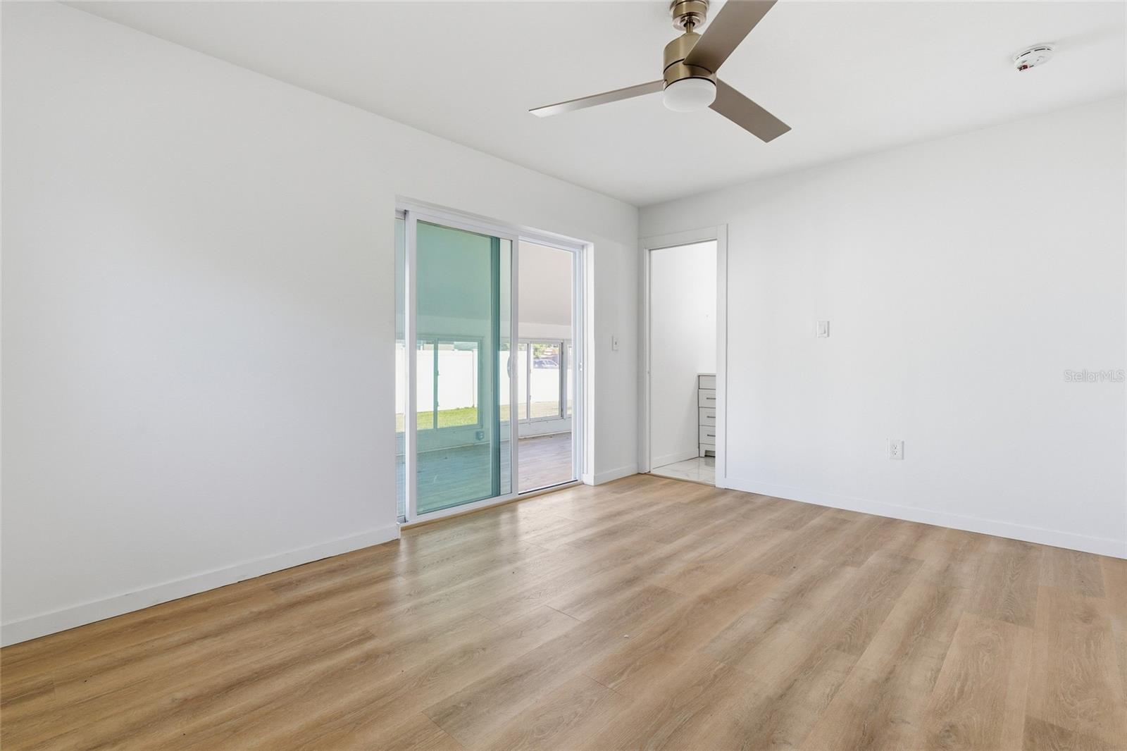 Image 14 of 35 For 4477 Shady Lane