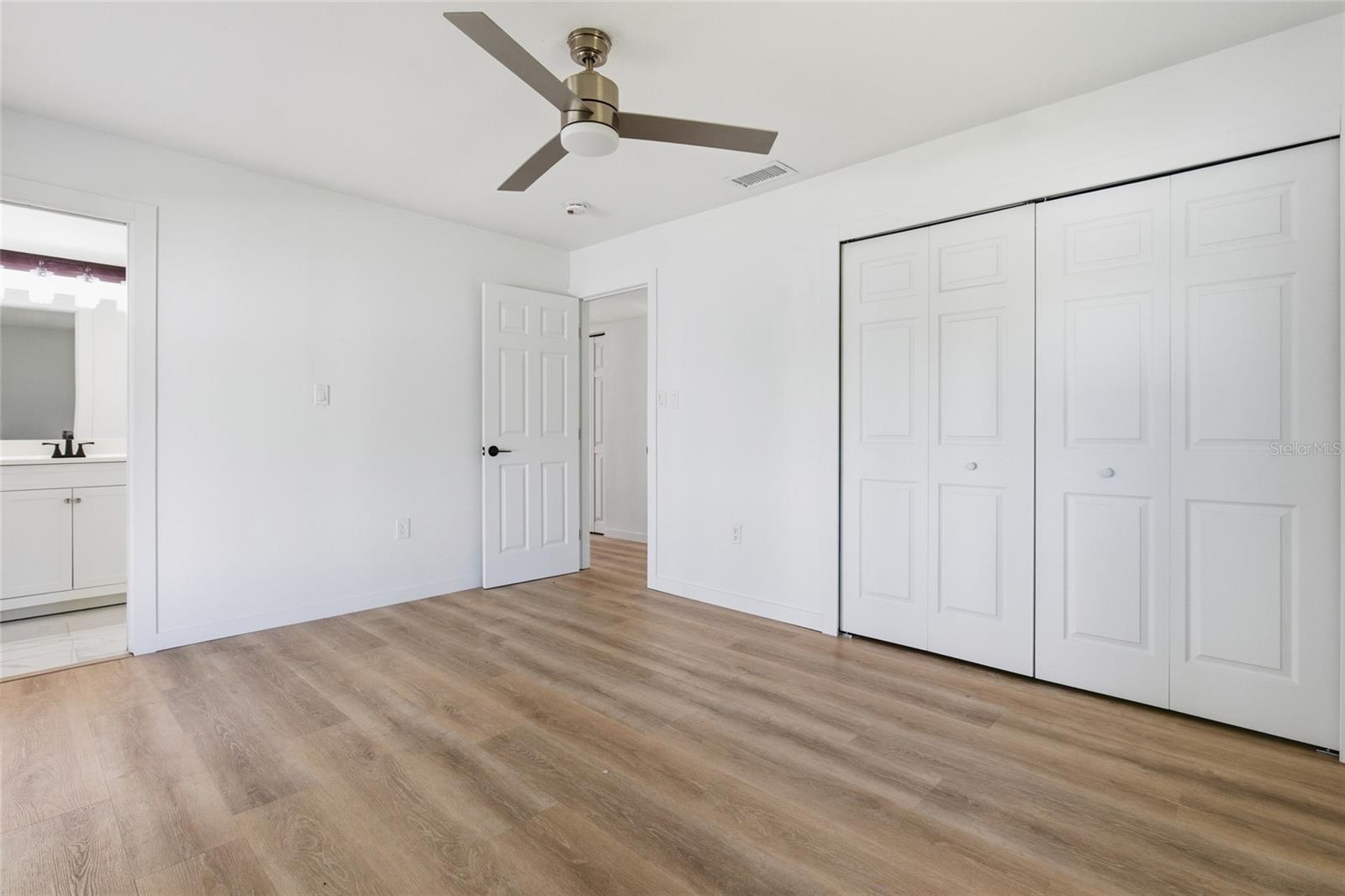 Image 15 of 35 For 4477 Shady Lane