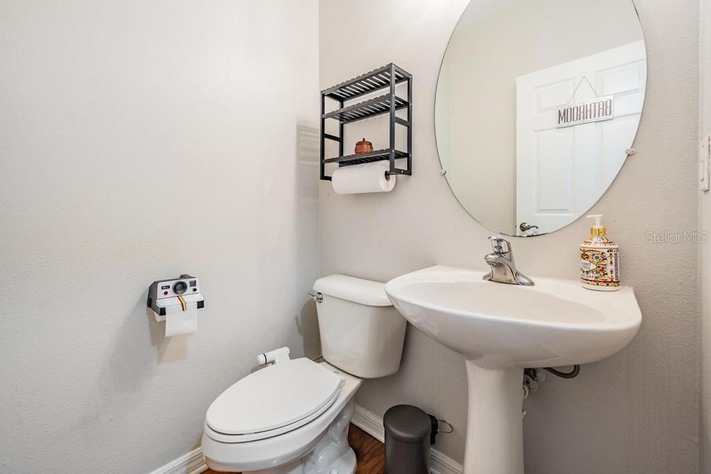 Image 19 of 46 For 14125 Waterville Circle