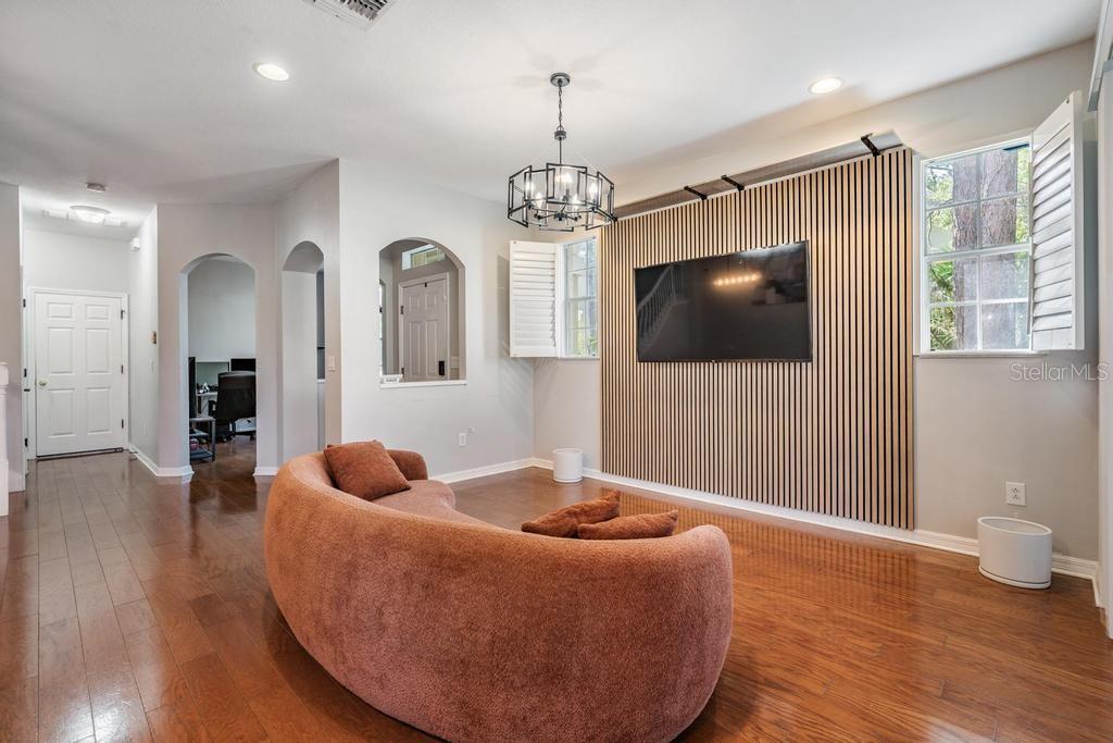 Image 6 of 46 For 14125 Waterville Circle