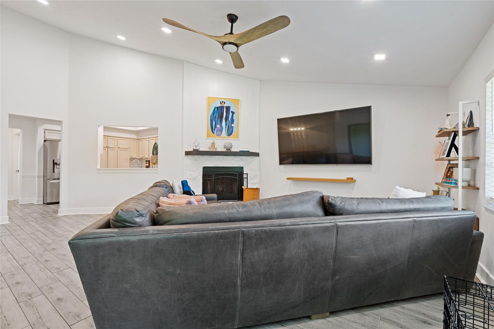 Image 10 of 43 For 9972 Lake Seminole Drive W