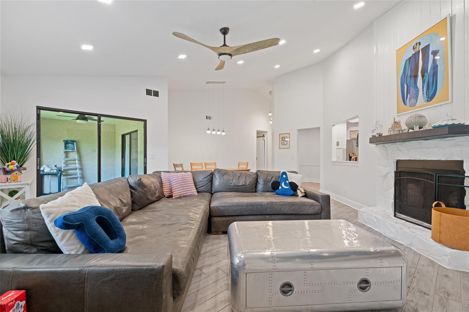 Image 11 of 43 For 9972 Lake Seminole Drive W