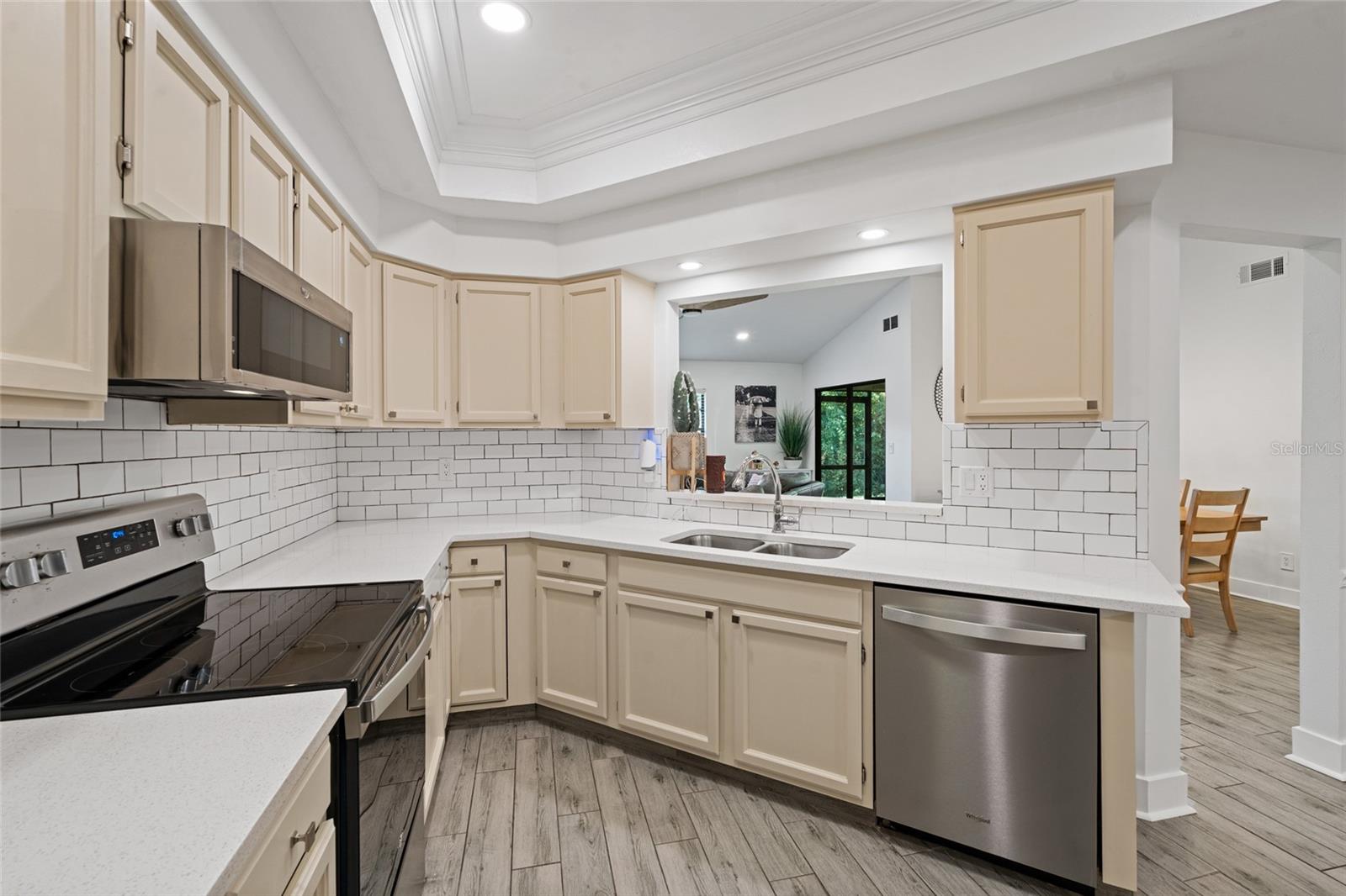 Image 13 of 43 For 9972 Lake Seminole Drive W