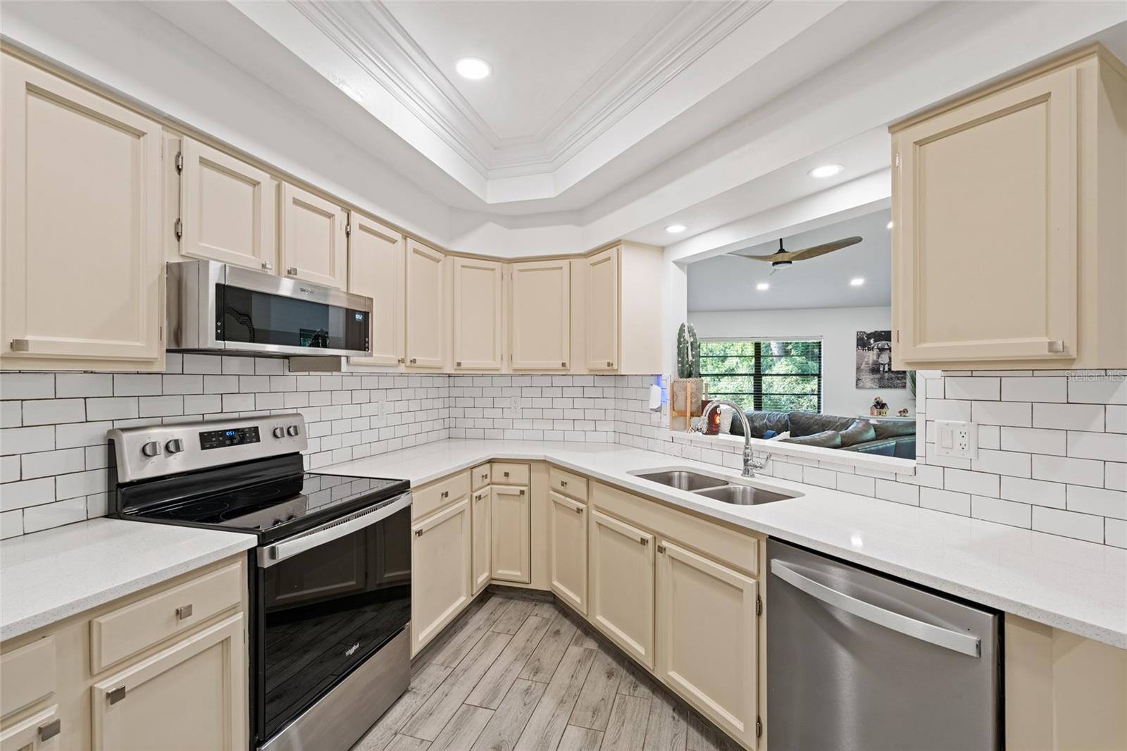 Image 15 of 43 For 9972 Lake Seminole Drive W