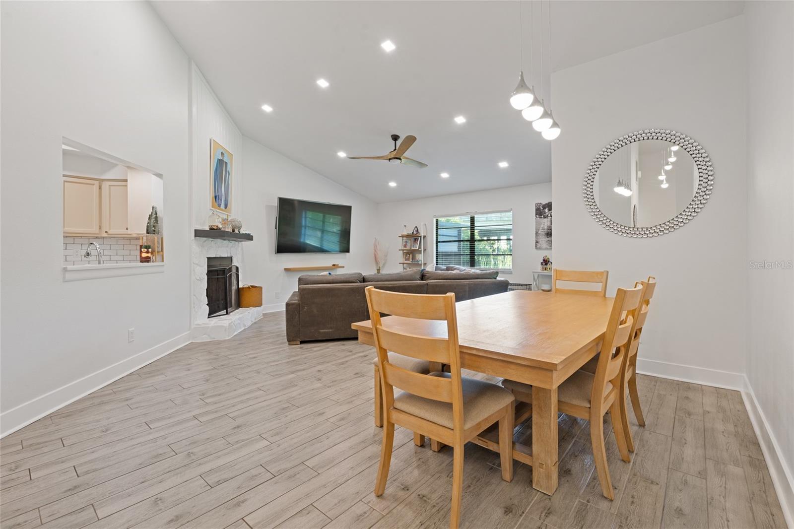 Image 7 of 43 For 9972 Lake Seminole Drive W