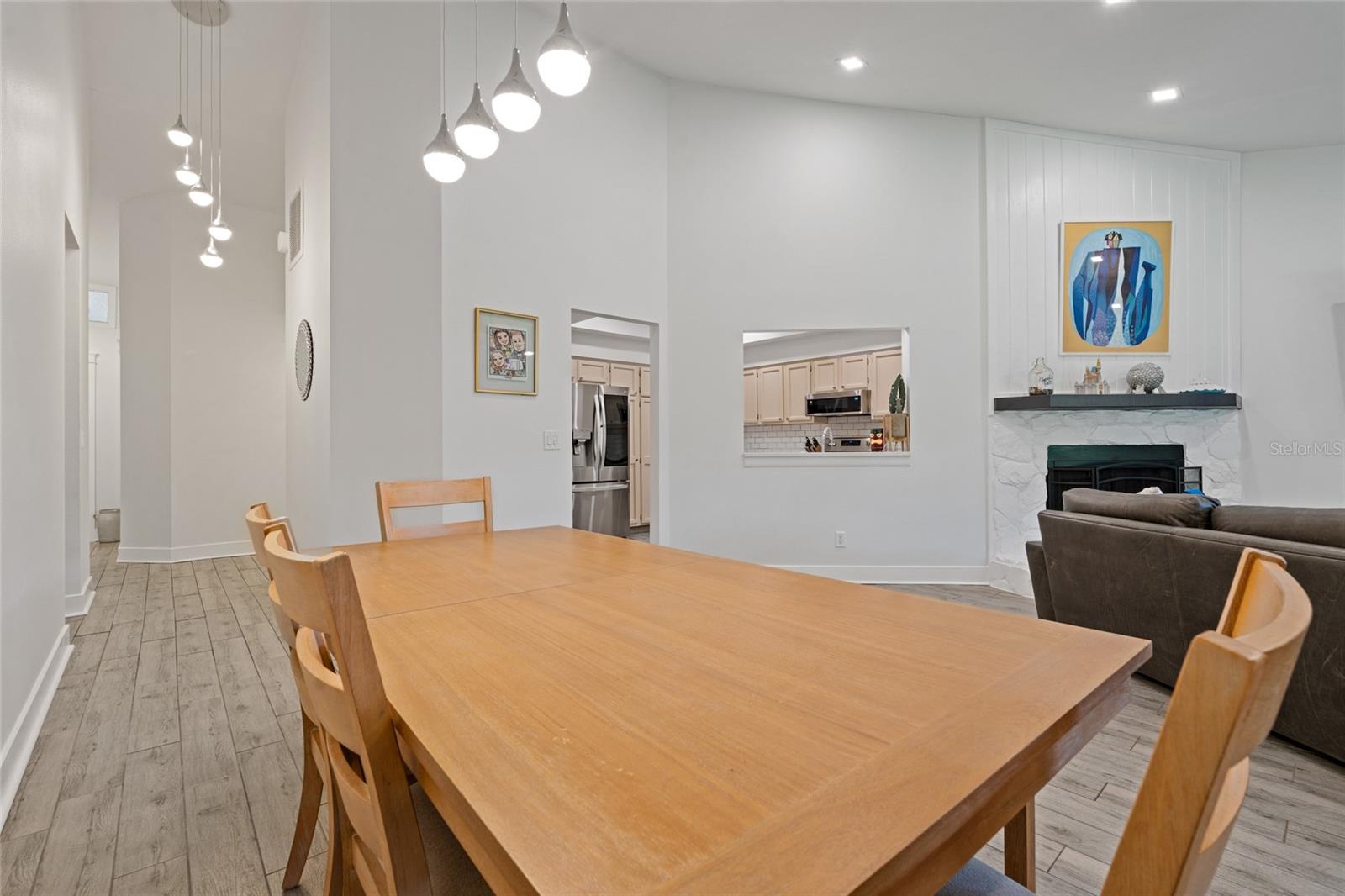 Image 9 of 43 For 9972 Lake Seminole Drive W